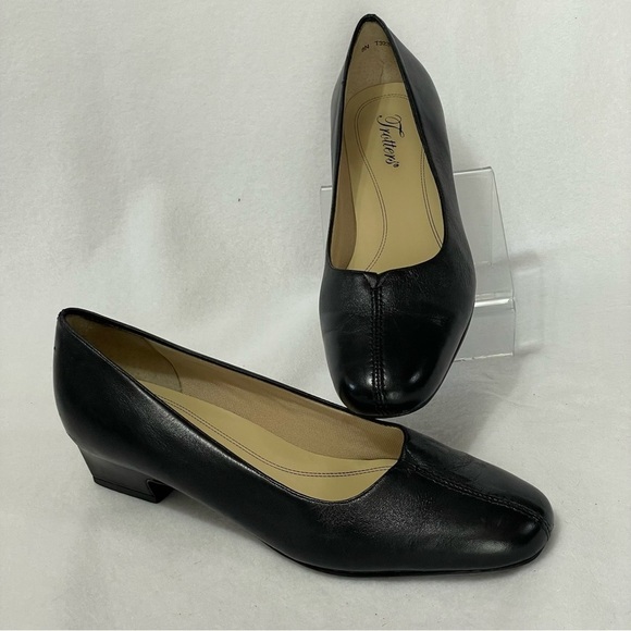 Trotters Shoes - TROTTERS Womens Black Kari Round Toe Block Heel Slip‎ On Neutral Pumps 8 N